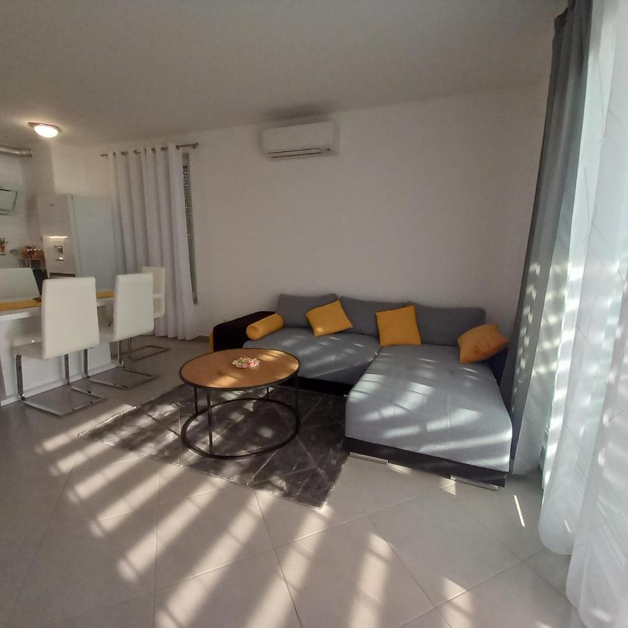 Appartement Apartman Nehaj à Senj  Extérieur photo
