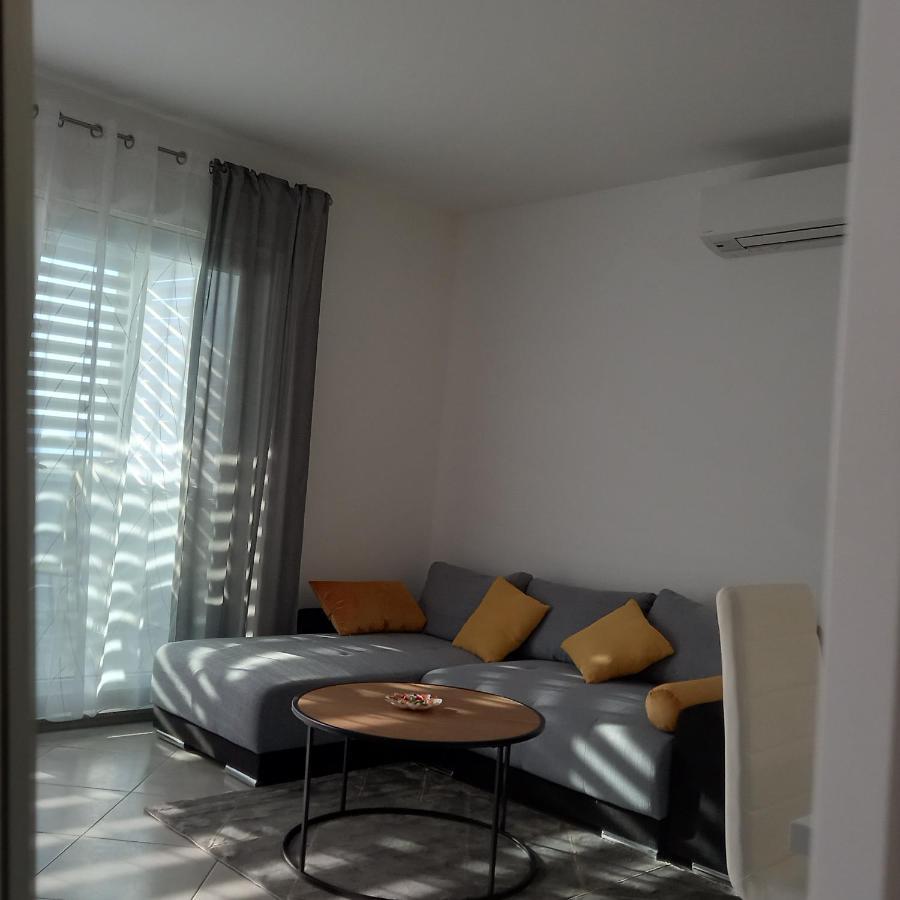 Appartement Apartman Nehaj à Senj  Extérieur photo