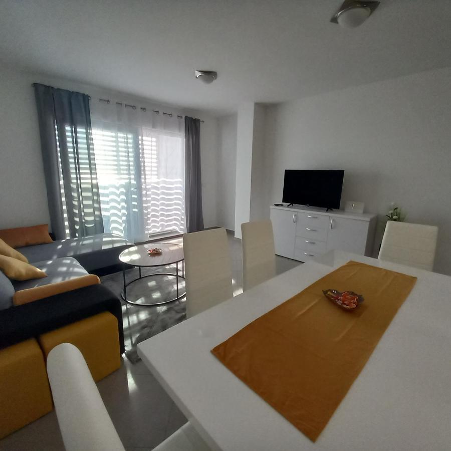 Appartement Apartman Nehaj à Senj  Extérieur photo
